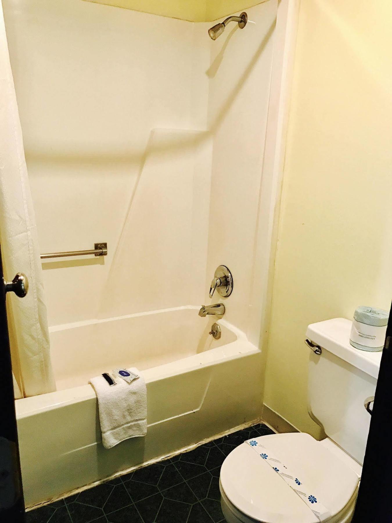 Greystone Motel Hillsboro Екстериор снимка