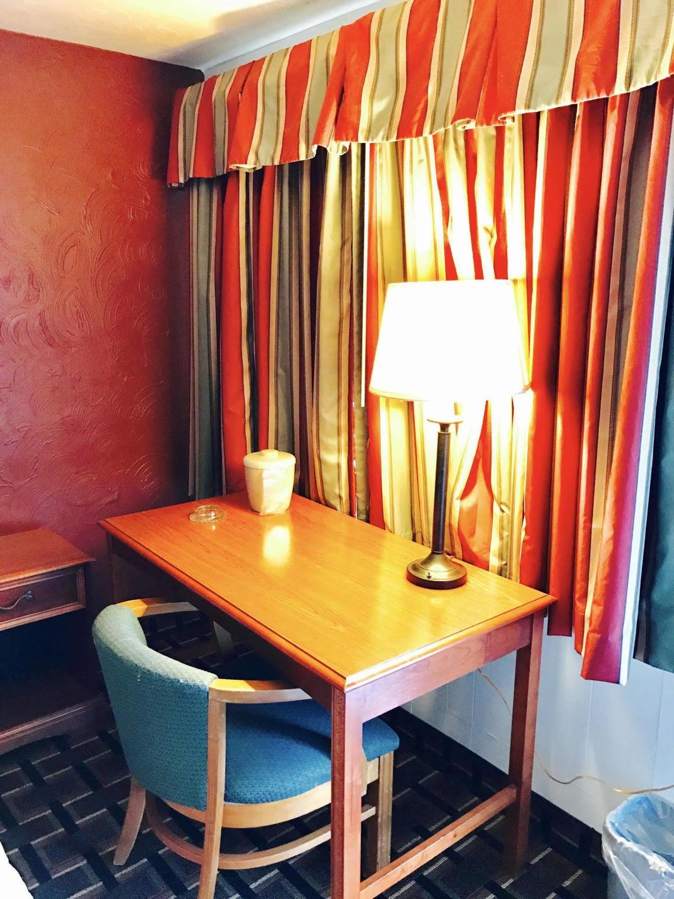 Greystone Motel Hillsboro Екстериор снимка